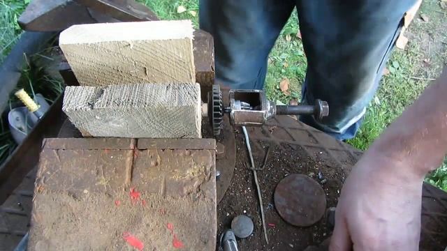 Как снять шестерню и подшипник с ротора болгарки BOSCH. смотреть онлайн