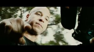 Три икса. Угон тачки.  Прыжок с моста. Вин Дизель.