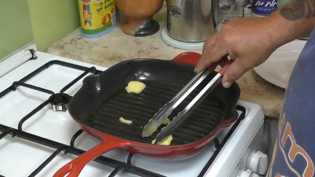 Куриные окорочка на сковороде гриль/ Chicken legs on a grill pan