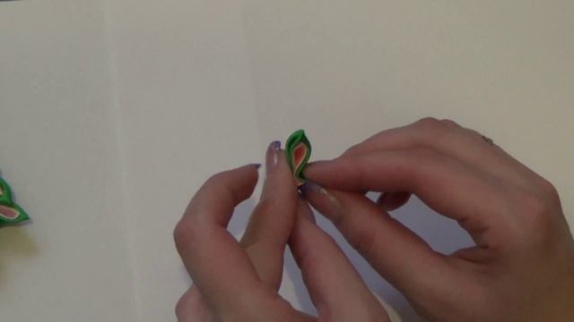 Новогодняя елочка из атласных лент в технике канзаши смотреть онлайн