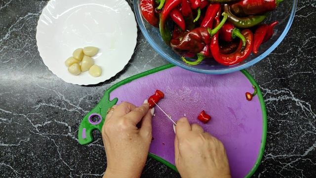 Идеальный баланс остроты и вкуса!!! Острый перец в томате на зиму!!! смотреть онлайн