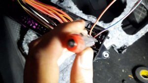 Volkswagen Audi Seat как вставить провод пин в блок предохранителей