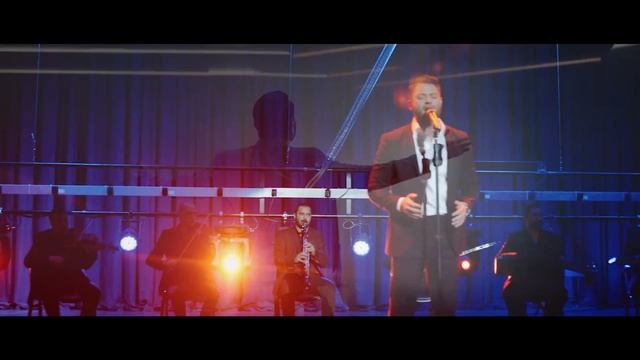 Cenk Türk - Ben Efendi Değilim смотреть онлайн