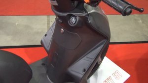 KYMCO Agility City 50 Exterior and Interior