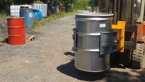 VEAB BS105 M - гидравлический захват на одну бочку для вилочного погрузчика