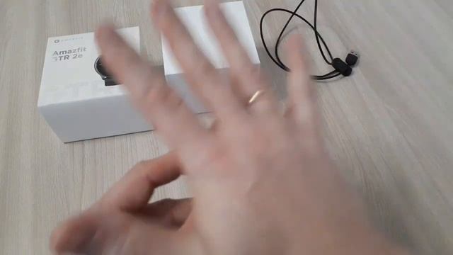 Распаковка часов Amazfit GTR 2e смотреть онлайн