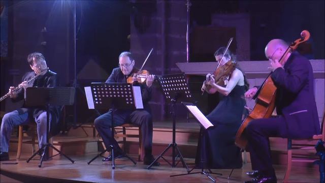 Mozart quatuor KV 285a pour flûte, violon, alto et violoncelle смотреть онлайн