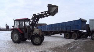 МТЗ 92 П.  С погрузчиком агромак и два Камаза,  Погрузка ЛЬНА! (Сезон 2019)