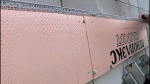 Утепляю армопояс. Уголок на пену и ни какой сетки.