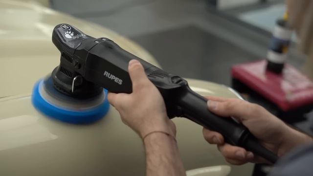 Is This the Oldest Car Ever at Topaz? £1 Million Mercedes Benz 300SL Detail! смотреть онлайн