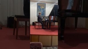 Сокол Александр, 10лет,лауреат международных конкурсов. Ю.Тарапатова.,,Лунный  ноктюрн''