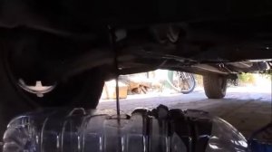 Citroen Berlingo oil and oil filter change service and maintenance