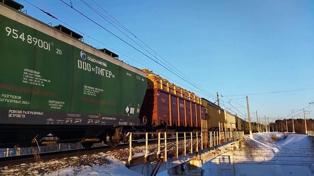 Элетричка " призрак ", старые и новые электровозы, ЧМЭ3 и не только! Поезда на Михневском узле. смотреть онлайн