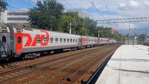 Электровоз ЧС7-097 с пассажирским поездом №382Я «Москва-Грозный».