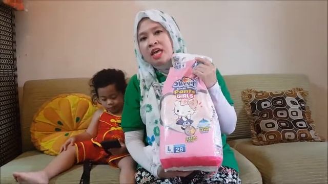 Review Pampers Pants Part 2 || Sweety Silver Pants Girls, Ekstra Elastis, Lembut, Fit dan Ekonomis смотреть онлайн