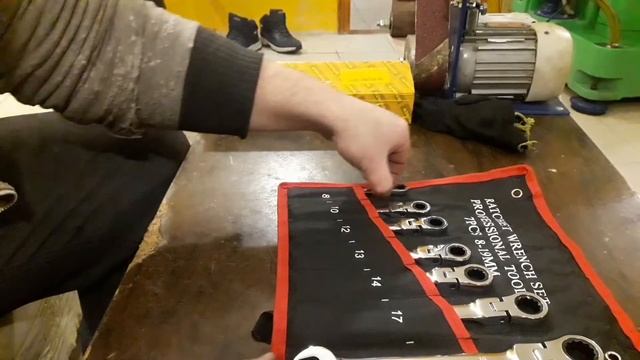 Обзор китайских рожково- накидных ключей с трещёткой. немного про гараж. смотреть онлайн