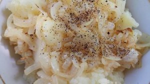 Пирожки с картофелем и яйцом на сковороде