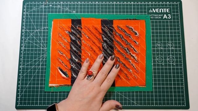 Пэчворк, техника синель из лоскутов ткани. Тигровая косметичка в подарок на Новый год своими руками