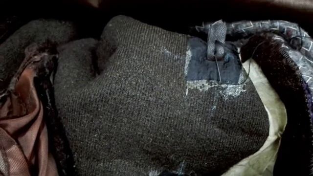 Ремонт шубы.Установка крючков,укорачивание длины. смотреть онлайн