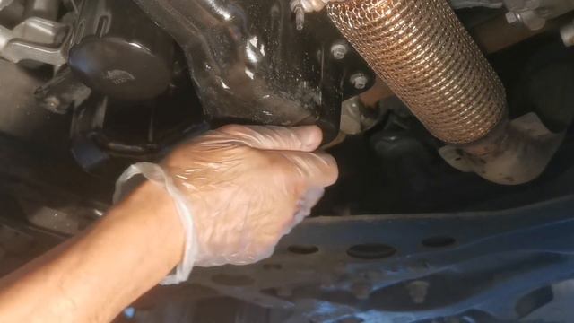 ENGINE OIL & FILTER REPLACEMENT Citroen C5 Aircross 2017 Onwards смотреть онлайн