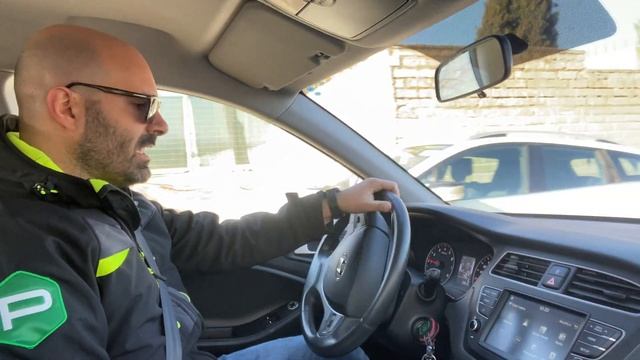 HYUNDAI i20 1.2 5 porte Connectline "UNICOPROPRIETARIO" смотреть онлайн