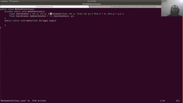 How to create and use class inside a method in Java - Method Inner Class