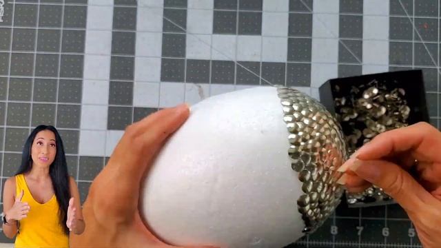 How to Make Dragon Eggs with Aluminum Foil and Thumbtacks смотреть онлайн