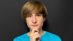 Михаил Агров 17 лет, студент актерского факультета