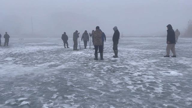 Зимняя рыбалка 2023! Поехали на форель! смотреть онлайн