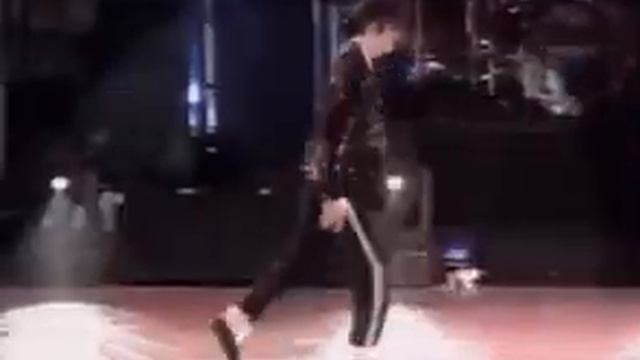Harry Styles Vs Michael Jackson смотреть онлайн