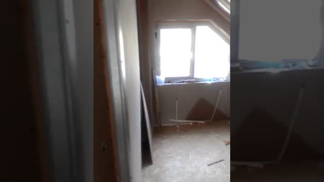 бюджетный вариант отделки мансарды в доме