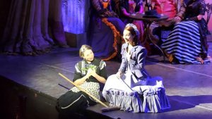 Ольга Белохвостова - Ария Виолетты "Фиалка Монмартра"