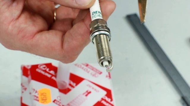 2ZR-FXE (1.8L) hybrid свечи зажигания 90919-01298 (FC16HRCY9) смотреть онлайн