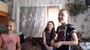 293/НЕ НУЖНА НАМ ТАКАЯ//СОБИРАЮ ПОМИДОРЫ//ДЕВОЧКА С КОРОМЫСЛОМ