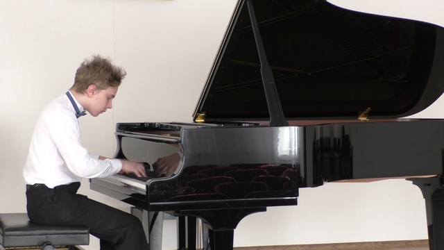 Максим Юдин (преп. Корнилова Е.М.) смотреть онлайн