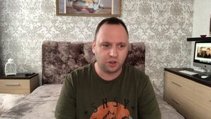 Мама Отличника и синие волосы -  40-летний холостяк обзор