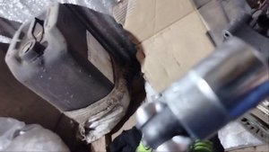 Снятие болта на шкиве коленвала  двигателя 4М41. Паджеро 3 дизель.