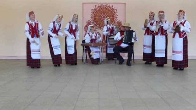 Народный ансамбль народной песни и музыки 