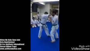 Kihon No Kata Sono ichi
Kata Kumiteniyori
A.I.K.O
Ashihara international
Sensei Bülent Yağcı