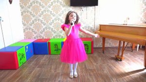 Кимасова Алиса "Розовая песенка" муз. С.Апасовой сл. В.Юркиной