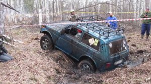 Уральская грязь 2017. Нива. Прохождение ручья