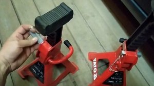 Подставка ремонтная для автомобиля 3 т280-420 мм. 2 шт. Yato YT-17311, Опора к домкрату Matrix 5091