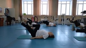 Комплекс упражнений при заболевании коленных суставов