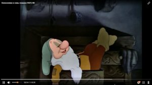 Гномы спят Белоснежка и семь гномов