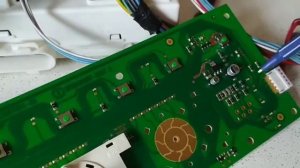 Стиральная машина Indesit IWSB51051. Не запускается