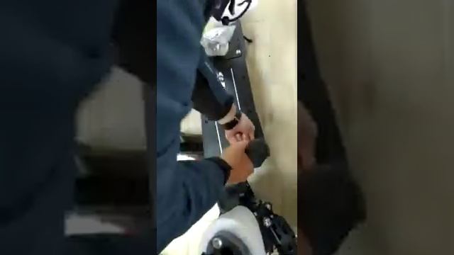 Электросамокат kugoo m5 2020 года. Вскрытие батареи. смотреть онлайн