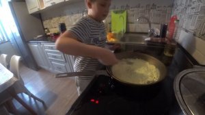 Омлет должен уметь делать каждый ребенок.РЕЦЕПТ ОМЛЕТА
