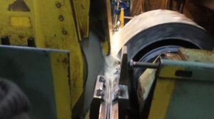 Бесцентровое шлифование длинных прутков