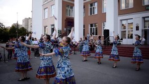 Народный коллектив ансамбль танца народов мира "Россияночка" - Ах, Самара городок