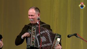 "КОМАРИКИ" исполняет Геннадий Зыков, ансамбль "Митрофановна"